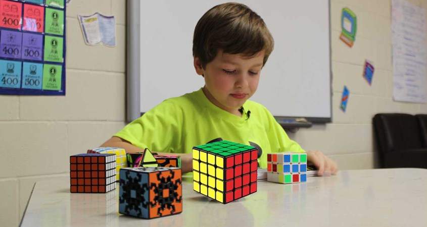 Bộ đồ chơi rubik 4 tầng VBCare VBC-143