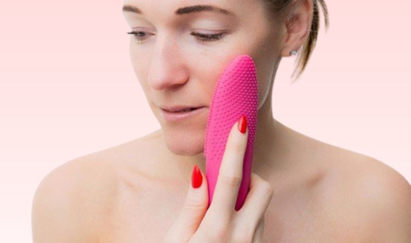 Máy rửa mặt kèm chức năng nhiệt Rio FADF-H