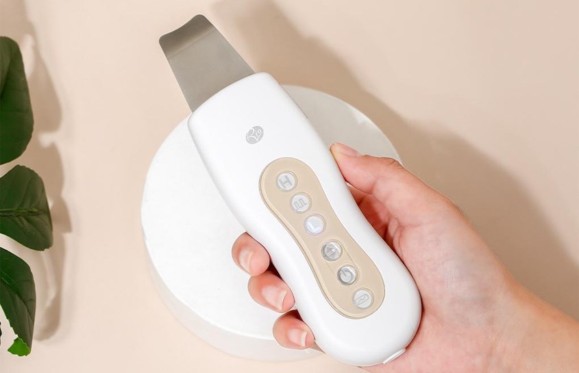 Máy massage mặt và tẩy tế bào chết Rio FASS3