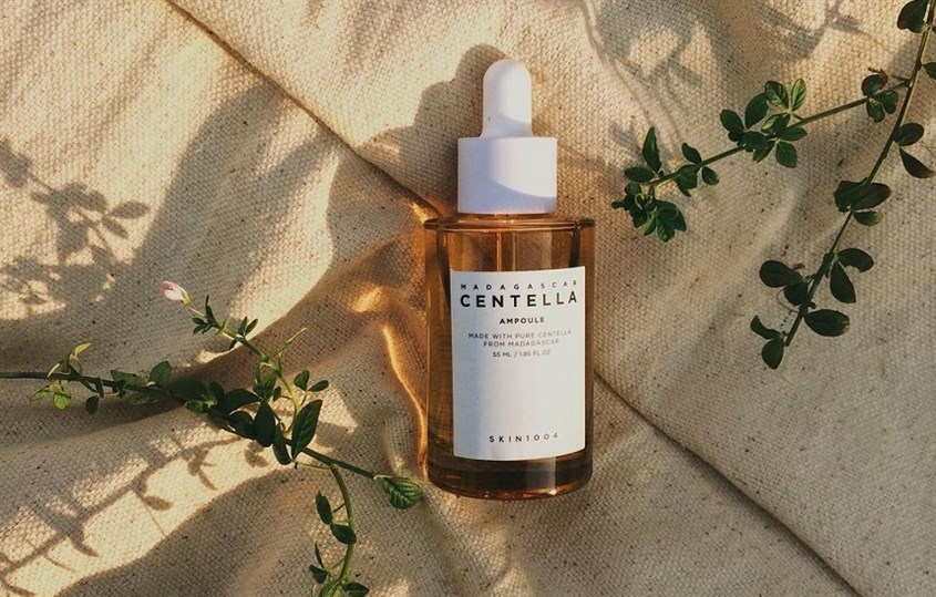 Tinh chất dưỡng da chiết xuất rau má Skin1004 55 ml