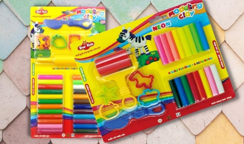 Bộ đồ chơi đất nặn 200g 16 màu và 6 dụng cụ STAR KIDS K-200/16C/6T Bộ đồ chơi đất nặn 200g 16 màu và 6 dụng cụ STAR KIDS K-200/16C/6T