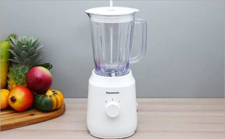Máy xay sinh tố Panasonic MX-EX1001WRA - 1 cối được trang bị khả năng cách điện tốt nên người dùng không cần phải lo về tình trạng rò rỉ điện, chập mạch gây cháy nổ