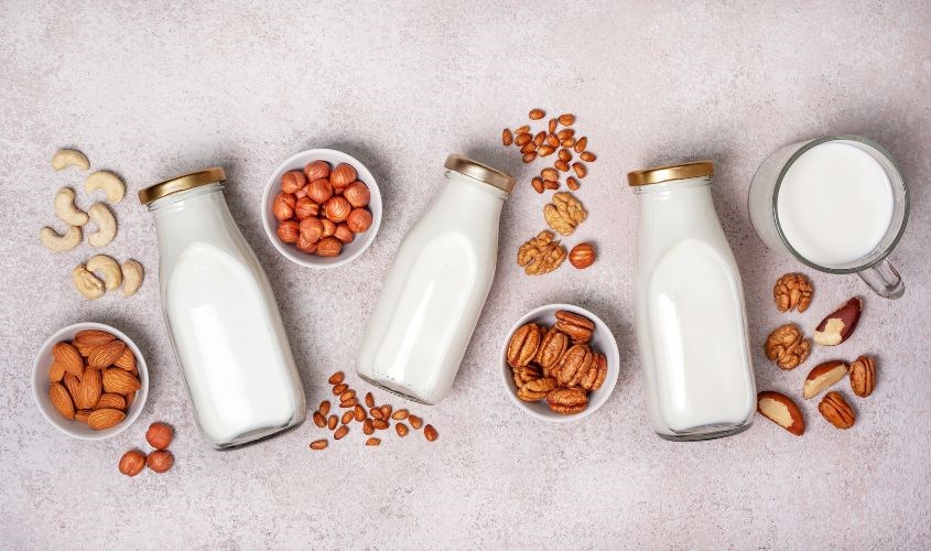 Sữa hạt là gì? Uống sữa hạt hàng ngày có tốt không?