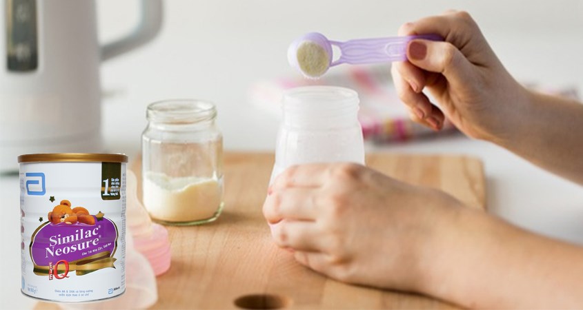 Pha sữa Similac Neosure đúng liều lượng