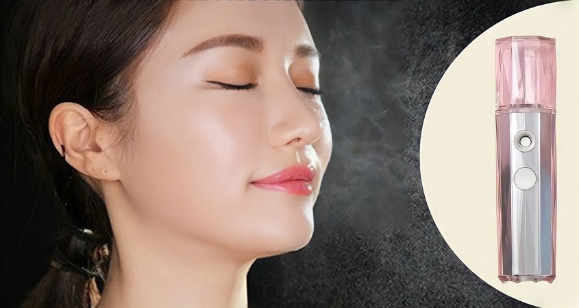 Cung cấp độ ẩm cho da và duy trì lớp trang điểm bền đẹp Cung cấp độ ẩm cho da và duy trì lớp trang điểm bền đẹp