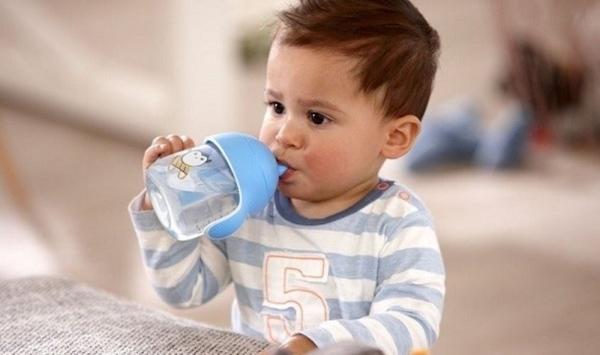 Bình tập uống tay cầm chống trơn trượt b.box