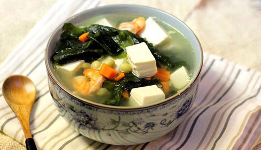 Canh rong biển là món ngon dành cho bé