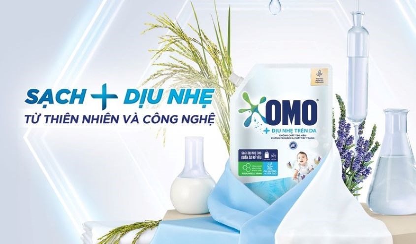 Nước giặt OMO dịu nhẹ trên da sữa gạo và hoa oải hương 