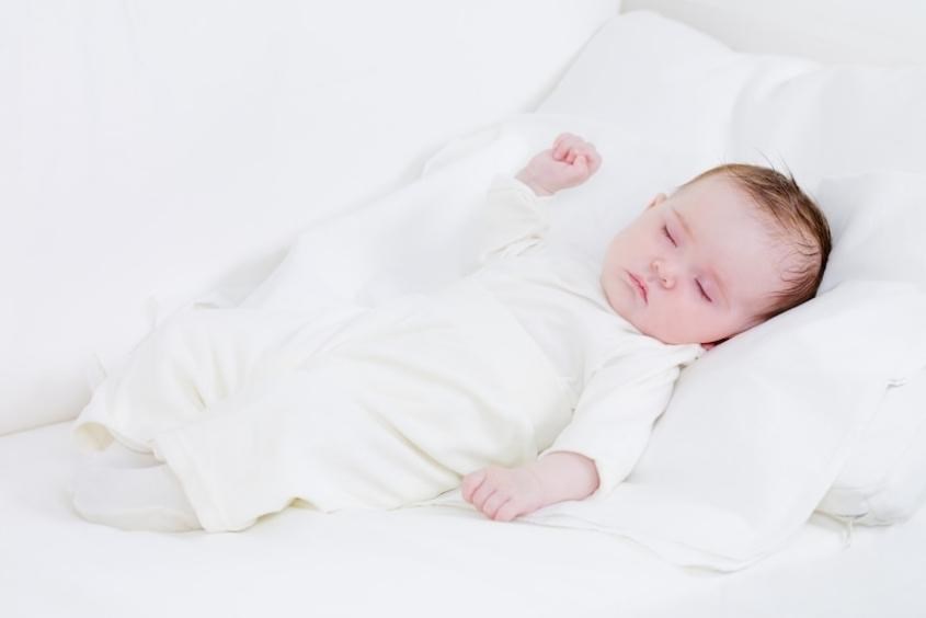 Nhiệt độ phòng lý tưởng cho trẻ nhỏ là khoảng 20 – 22,2 độ C. Ảnh: freepik