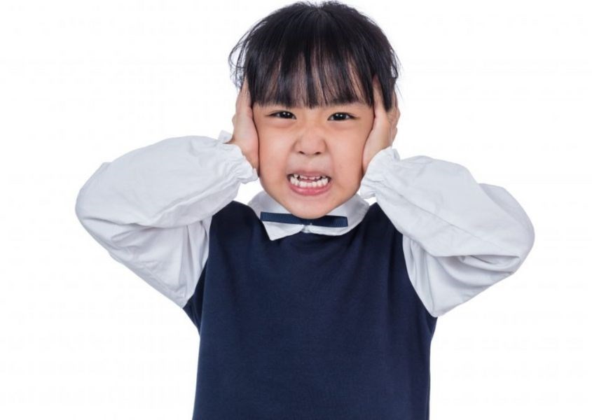 Những loại đồ chơi có âm thanh lớn ảnh hưởng đến thính giác của trẻ. Nguồn từ hearingresources