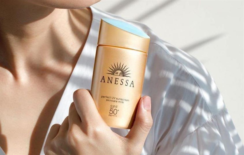 Kem chống nắng tốt cho da khô Anessa Perfect UV Sunscreen Skincare Milk