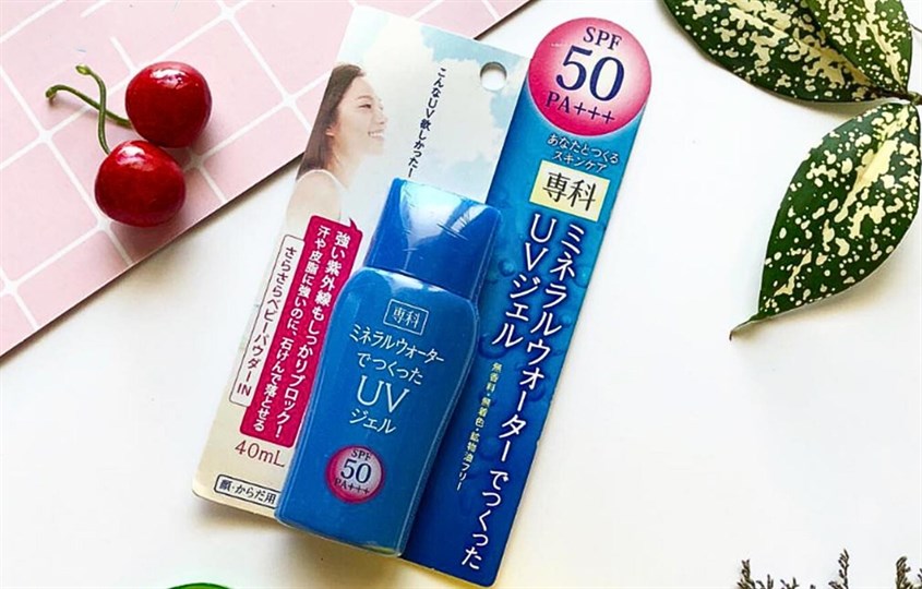 Kem chống nắng dùng cho da khô Shiseido Hada Senka Mineral Water UV SPF50/PA+++