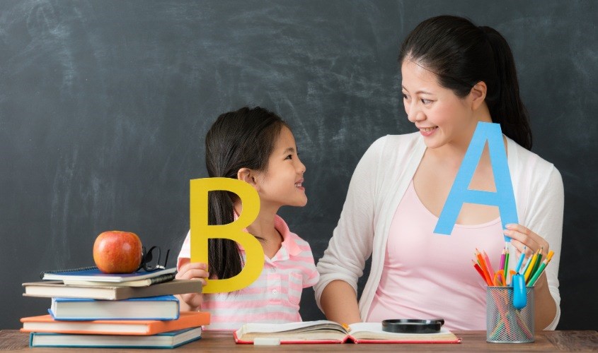 Giải đáp thắc mắc: Có nên cho trẻ học ngoại ngữ sớm?