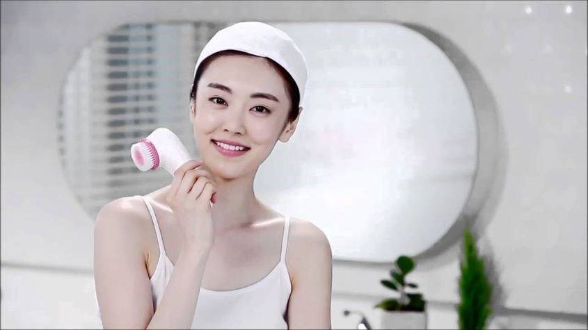 Máy massage rửa mặt 4D Korea