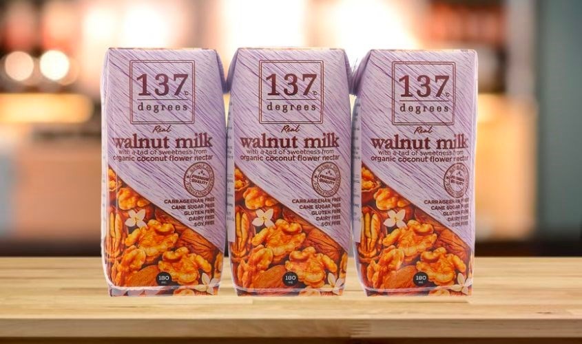 Lốc 3 hộp sữa hạt óc chó truyền thống 137 Degrees 180 ml (từ 1 tuổi) Lốc 3 hộp sữa hạt óc chó truyền thống 137 Degrees 180 ml (từ 1 tuổi)