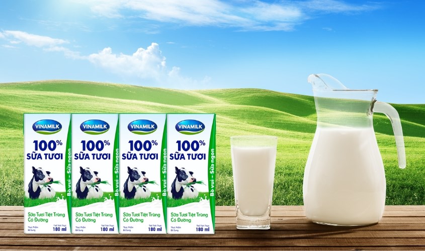 Lốc 4 hộp sữa tươi tiệt trùng Vinamilk có đường 180 ml (từ 1 tuổi) Lốc 4 hộp sữa tươi tiệt trùng Vinamilk có đường 180 ml (từ 1 tuổi)