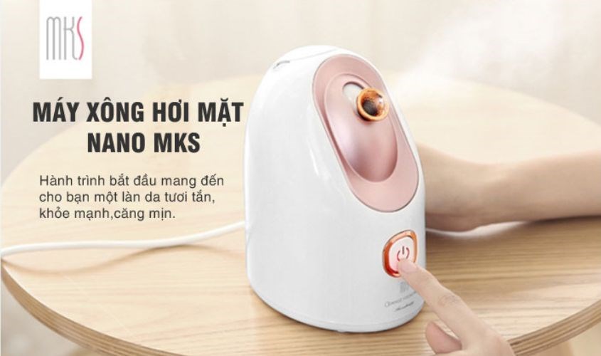 Máy xông mặt MKS có chức năng phun sương với các hạt hơi nước ION 