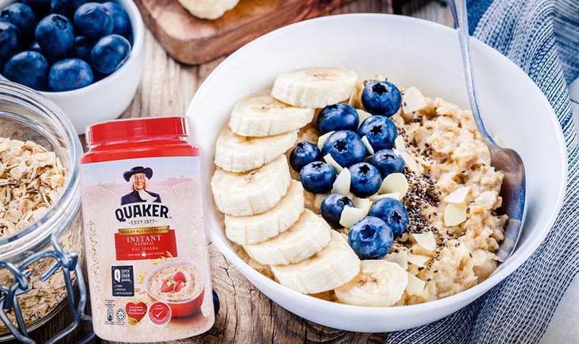 Yến mạch trái cây cán mỏng Quaker 600g Yến mạch trái cây cán mỏng Quaker 600g