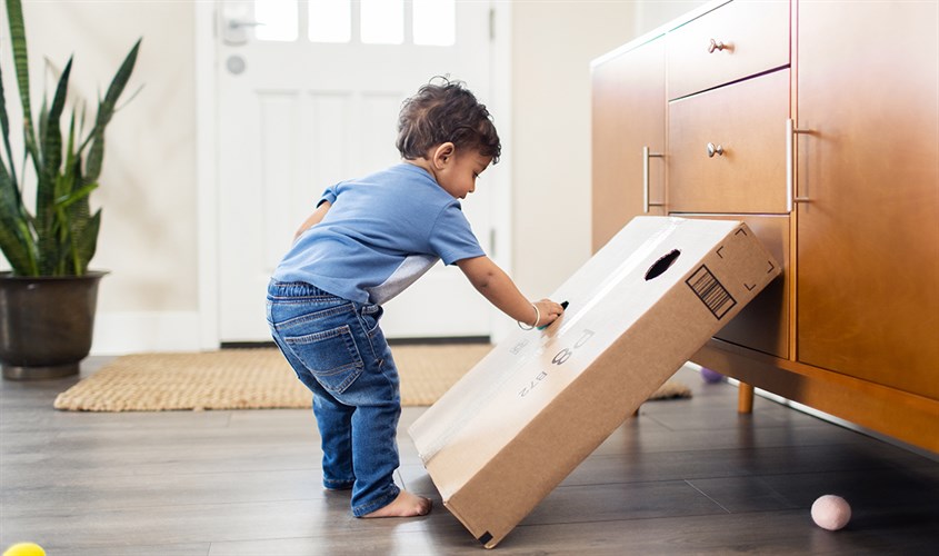 Những chiếc hộp đồ chơi thủ công do chính tay cha mẹ làm chắc chắn sẽ thu hút sự chú ý của trẻ. Nguồn ảnh: Bridgeway Family Centre