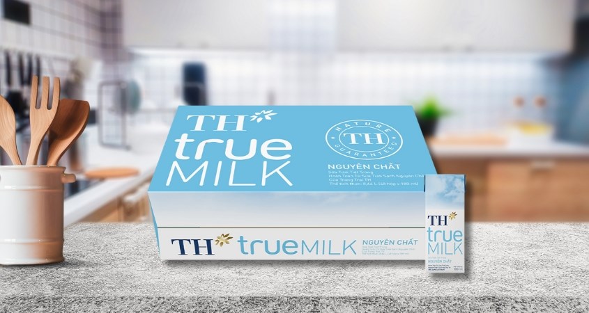 Thùng 48 hộp sữa tươi tiệt trùng TH true MILK không đường 180 ml (từ 1 tuổi)