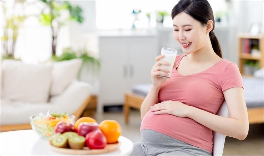 Sữa chứa hàm lượng chất xơ lớn giúp mẹ cải thiện hệ tiêu hóa