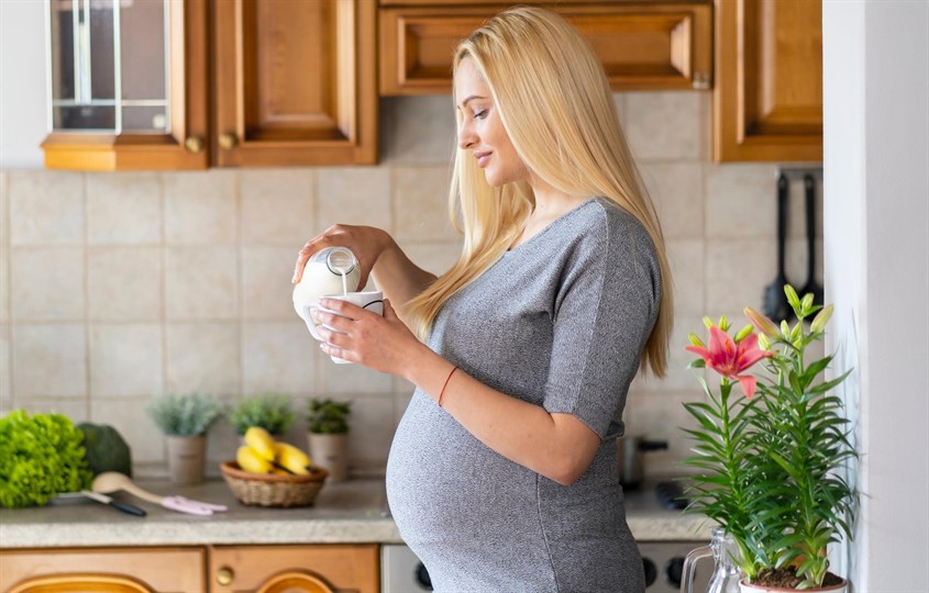 Nên uống 3 ly sữa bầu XO mỗi ngày