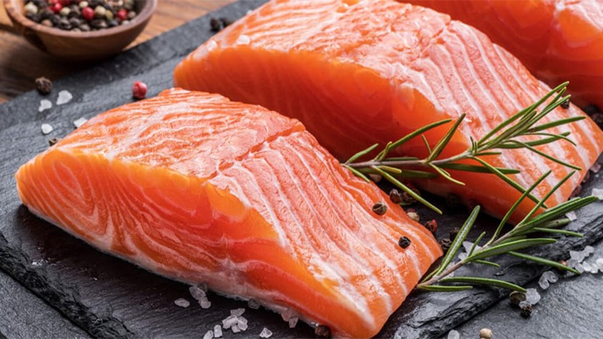 Nên lựa chọn thực phẩm giàu vitamin D3 tươi sạch, không chứa hóa chất hoặc thuốc trừ sâu