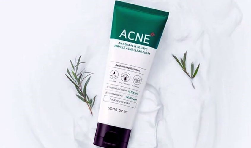Sữa rửa mặt làm dịu da mụn Some By Mi AHA-BHA-PHA 30 Days Miracle 100 ml