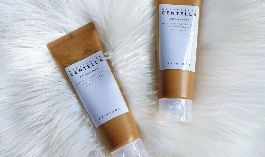 Sữa rửa mặt chiết xuất Rau Má Skin1004 Madagascar Centella Ampoule Foam 125 ml