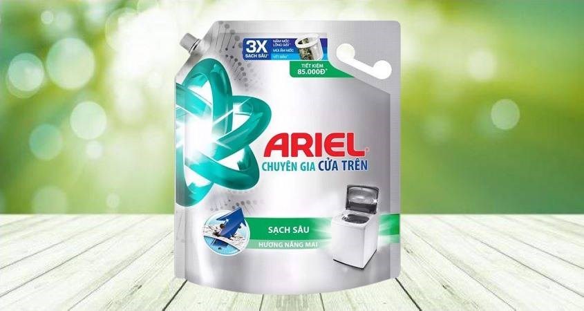 Nước giặt Ariel Sạch Sâu hương nắng mai túi 3.4 lít