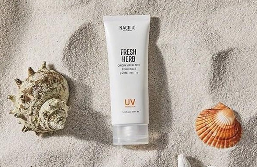 Kem chống nắng làm dịu và phục hồi da Nacific Fresh Herb SPF 50+ PA++++ 50 ml