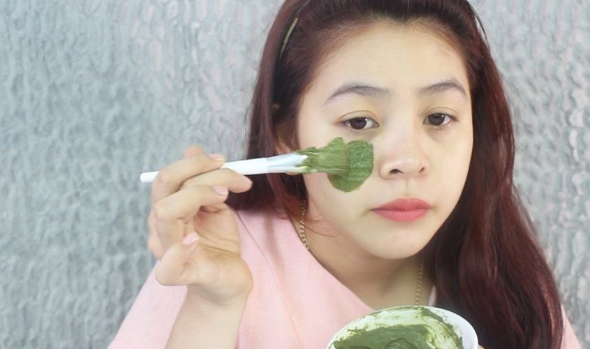 Sử dụng bột trà xanh ngăn ngừa lão hóa hiệu quả