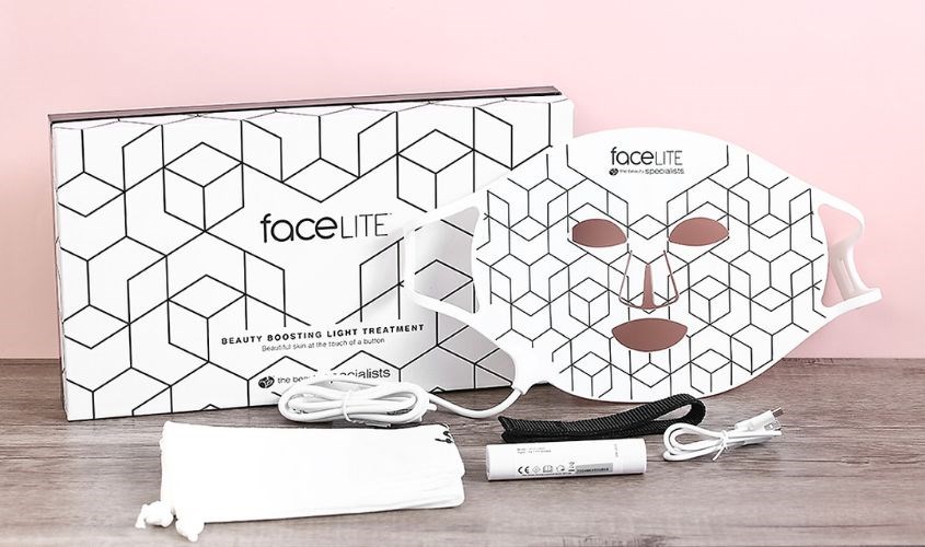 Mặt nạ ánh sáng chăm sóc da Face Lite Rio FCLT có chất liệu bằng silicon mềm mại, co dãn ôm trọn khuôn mặt