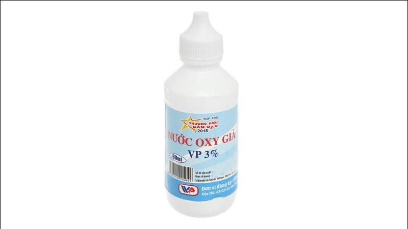 Dùng oxy già giúp ngăn chặn sự sinh sôi vi khuẩn gây vết loét ở miệng