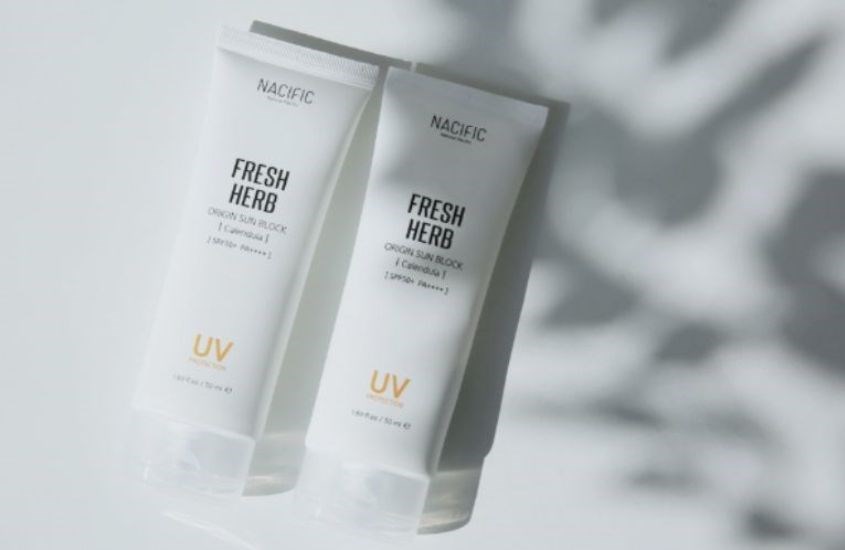 Kem chống nắng làm dịu và phục hồi da Nacific Fresh Herb SPF 50+ PA++++ 50 ml