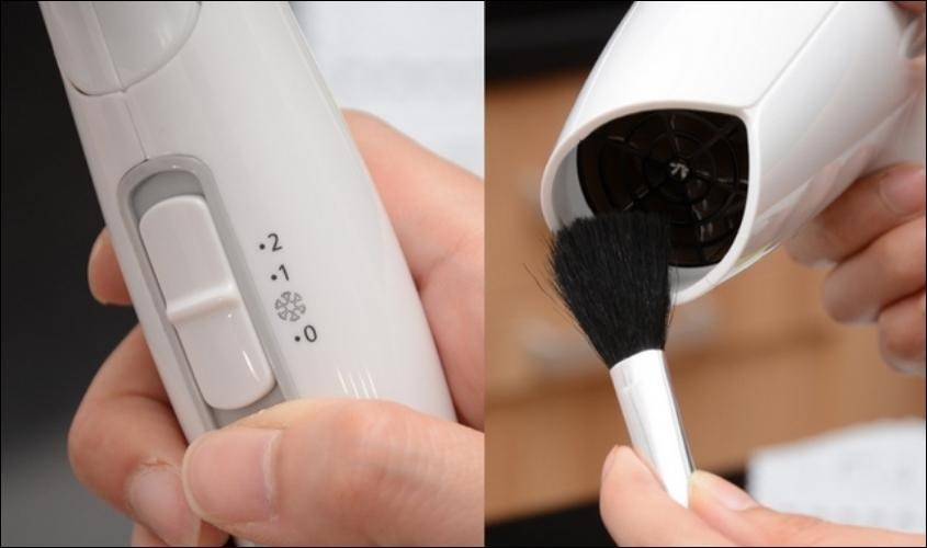 Dùng cọ mềm để quét bụi bám vào bộ phận máy