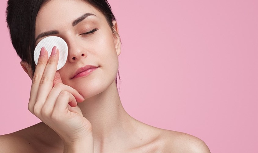 Lau sơ bằng bông tẩy trang