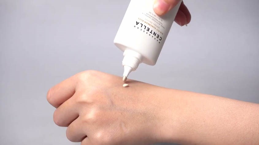 Cần thoa kem chống nắng lại sau khoảng 2 - 3 giờ