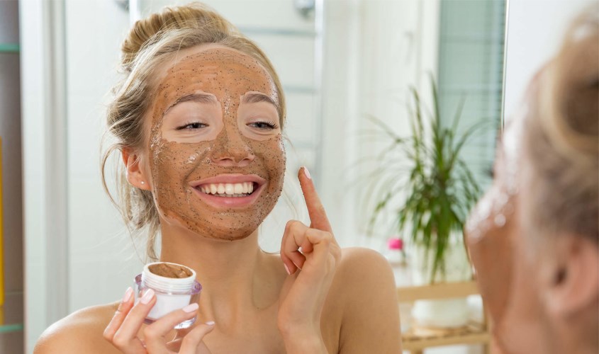 Tẩy tế bào chết là biện pháp làm sạch da, loại bỏ các lớp sừng trên da