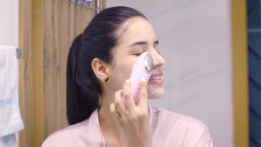 Tính năng rửa mặt của máy rửa mặt Dr.Glatt