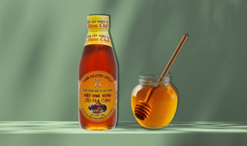Mật ong rừng nguyên chất pha sữa ong chúa Xuân Nguyên 200 ml
