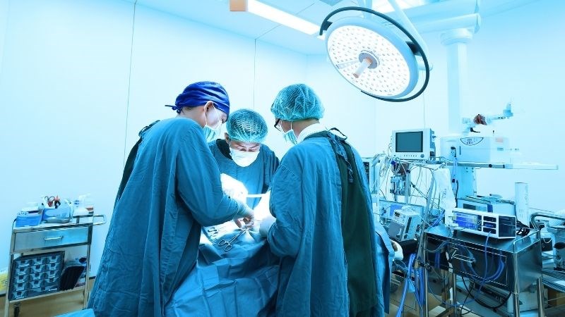 Điều trị ngoại khoa là chỉ định ít được dùng trong viêm xoang