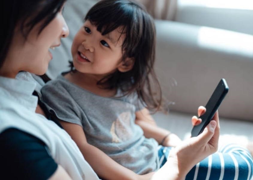 Dạy trẻ về lòng biết ơn. Nguồn: Getty Images.