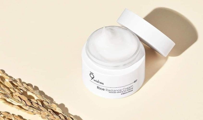 9Wishes có kết cấu kem mịn dễ thẩm thấu vào da