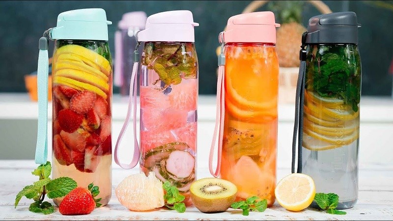 Nước detox có thể giúp bạn cải thiện chức năng tiêu hóa và giảm cân