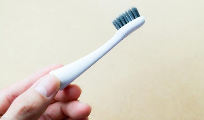 Thay đầu bàn chải định kỳ 3 tháng/ lần giúp đảm bảo sức khoẻ răng miệng