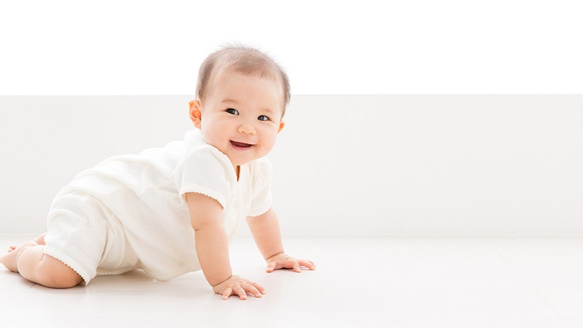 Sự phát triển tình cảm xã hội là một trong những kỹ năng cần thiết cho trẻ sơ sinh. Nguồn: Shutterstock