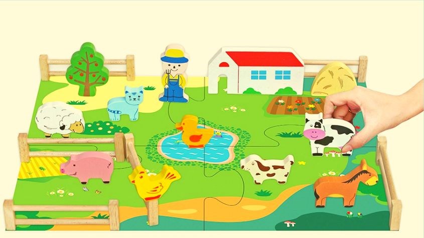 Nhà kho bằng gỗ và tượng động vật Đồ chơi nhà kho bằng gỗ và tượng động vật