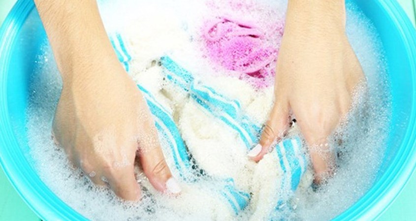 Nước giặt Surf an toàn cho da tay