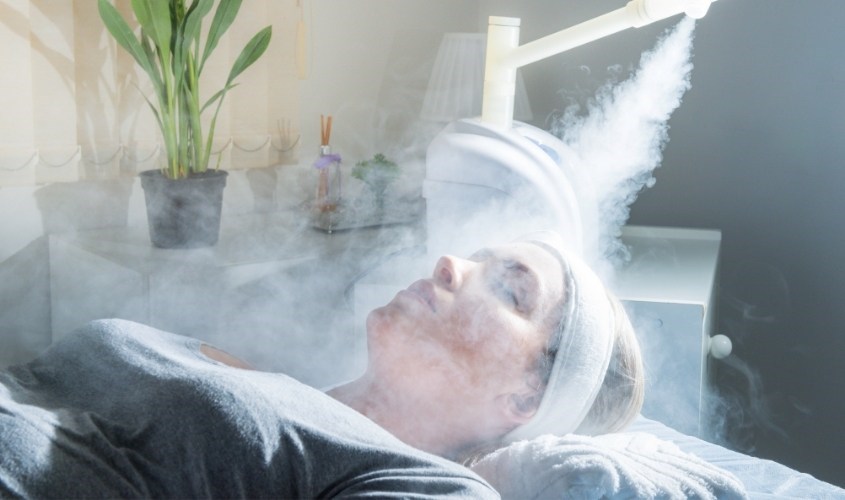 Xông mặt vào buổi tối giúp bạn thư giãn